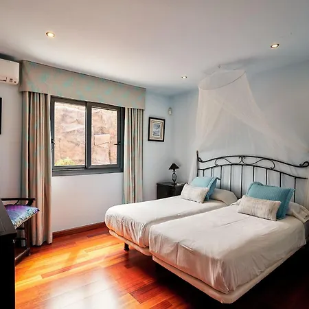 Semesterbostad Anais Luxury By Interhome
