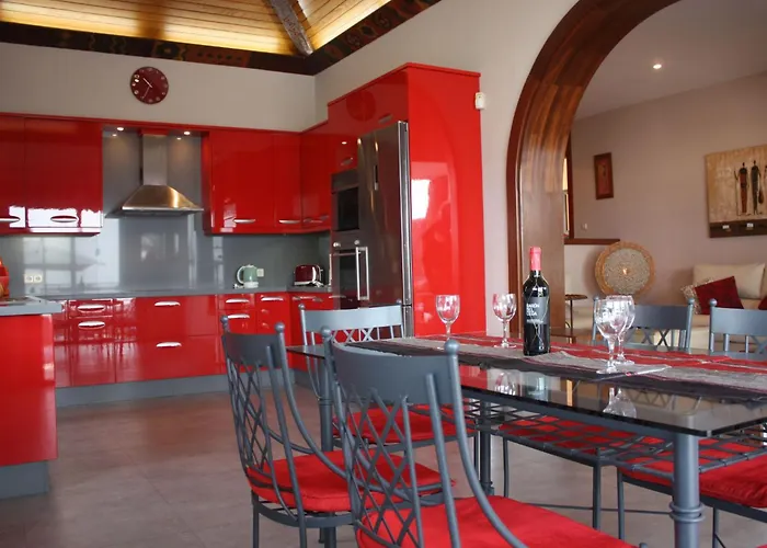 بيت للعطل Anais Luxury By Interhome أذيخي
