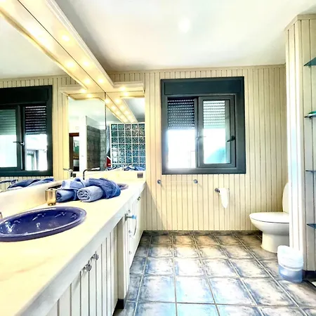 Anais Luxury By Interhome *